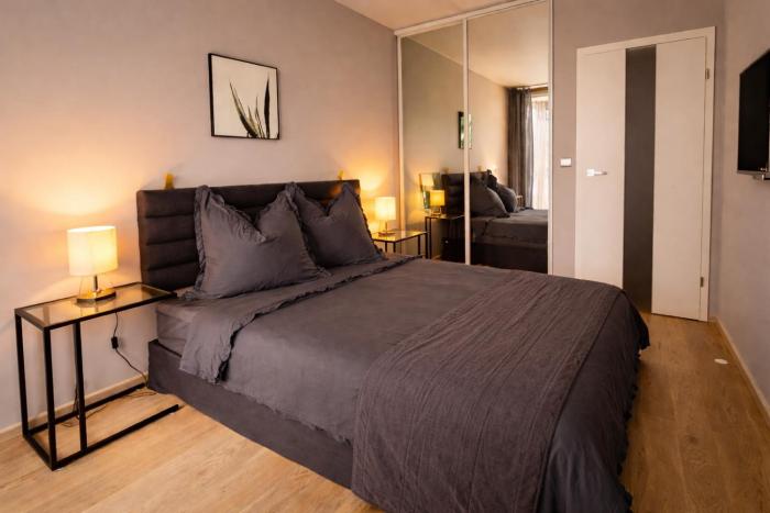 LA BELLE SUITE near Old Town & Kazimierz UNDERGROUND GARAGE INCLUDED