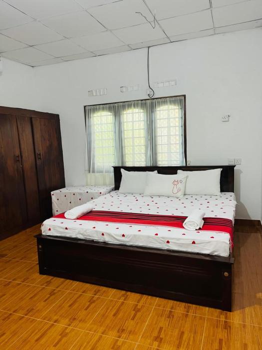 Airport View Home-Stay