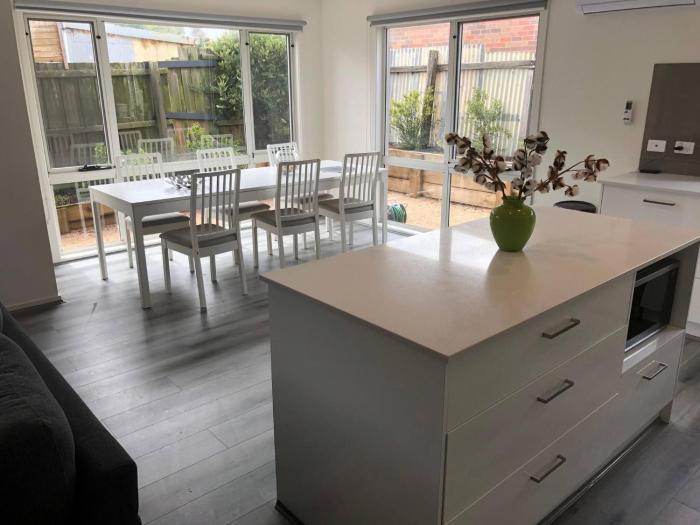 Captains Bridge - Sublime San Remo Locale