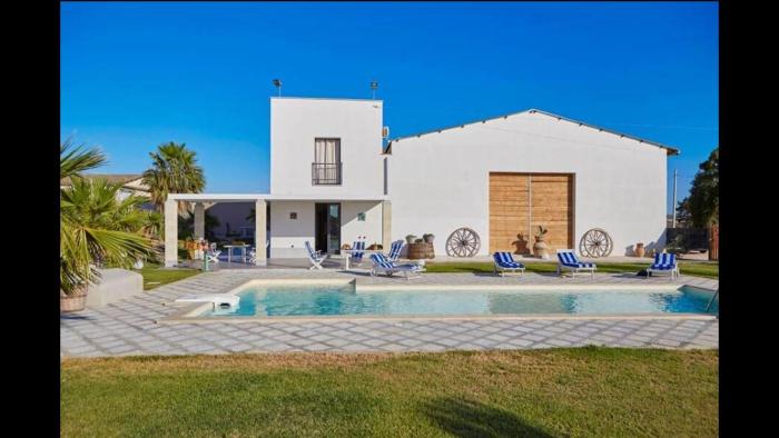Enchanting Villa with Pool & Lush Garden in Sicily