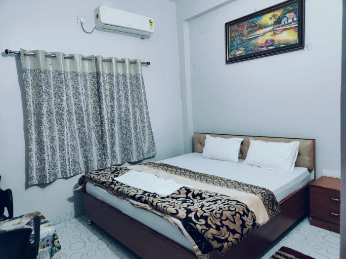 Hotel !! Anand - Palace Near Banaras Railway Station - Offers Budget Rooms With Wi-fi Facility - A Comfort Stay Guest House In Varanasi