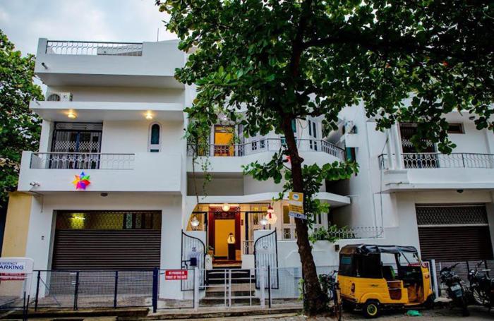 Le French White Villa