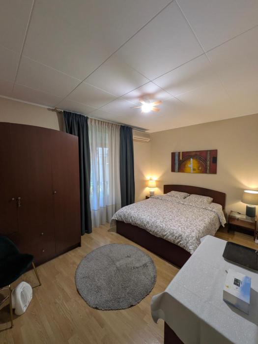 Barcelona Center Room