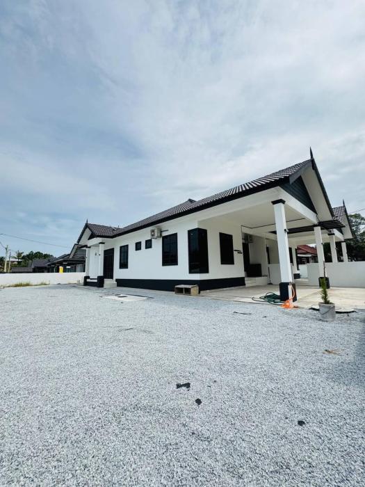 Bourgenvilla Homestay Marang