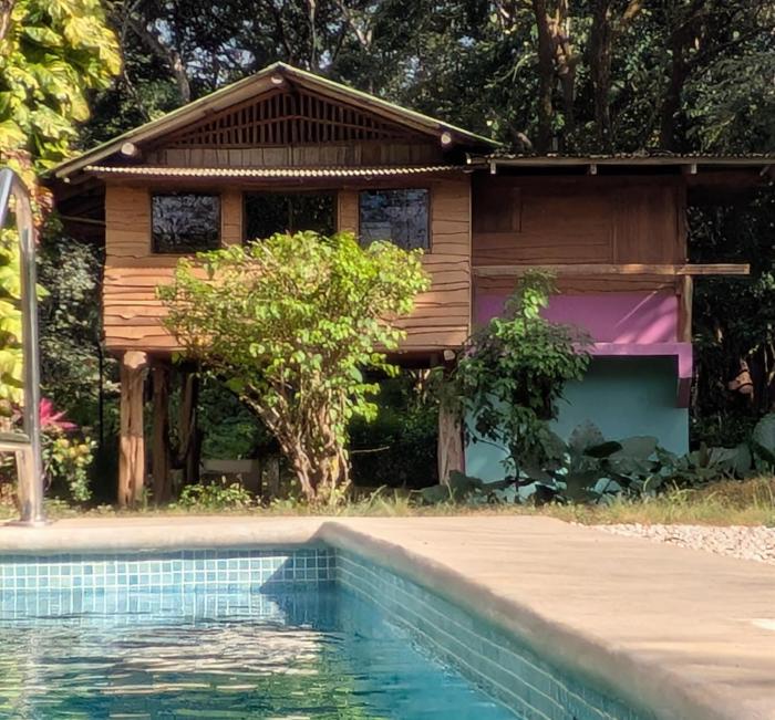 Casa Pitahaya Playa Marbella with AC, Swimming Pool, Skate Bowl & walking distance Beach for Surfers and Nature Lovers