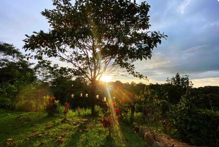 Ecolodge de Bambú en el Bosque Nublado ShantihOMe