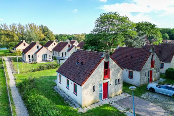 6 - Persoons Lake Area 62 Bungalow