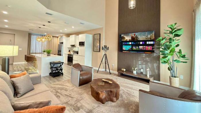 Brand New Home with 4 En-Suites, near Disney