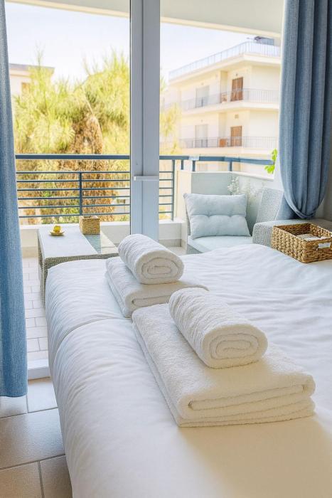 Calm & Comfortable Studio at Central Kalamaria, Walk to the Sea