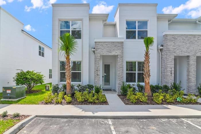 New townhouse in Clermont -Orlando area