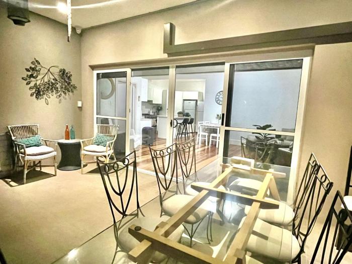 Easy Beach Stay Large Room Near Beach and Airport