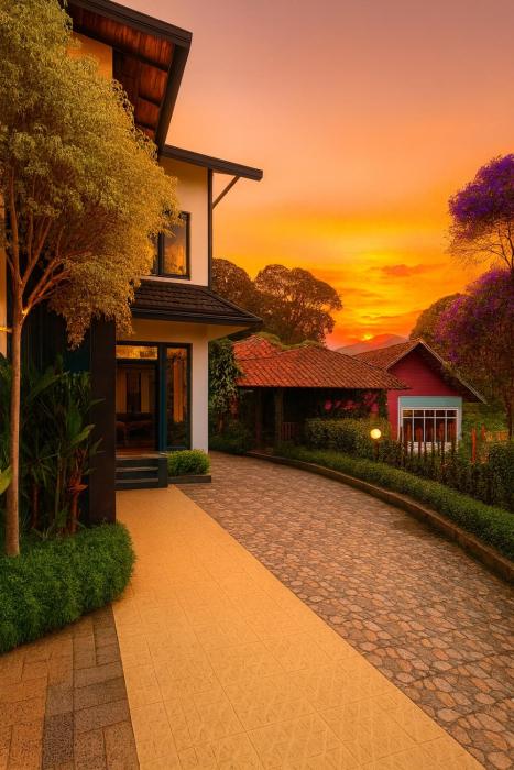 Munnar Tea Estate Cottage and Resort - Away From City Hustle