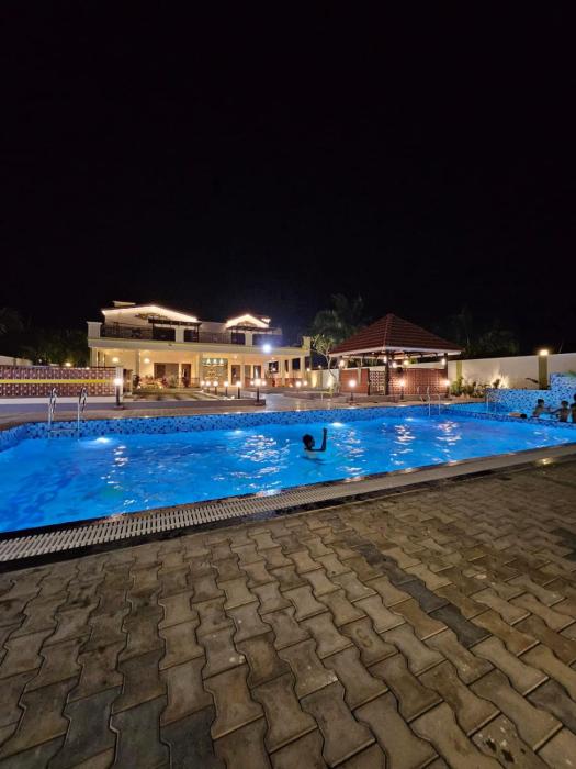 Kurunchi Malar Resorts