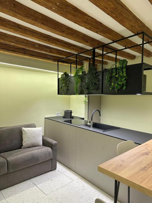 Canal View Boutique Apartment