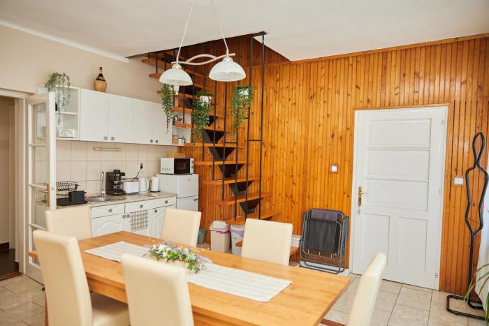 Tompos Vendégház és pince