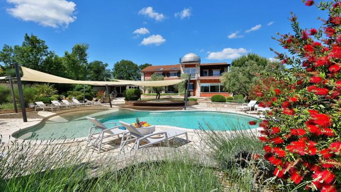 Beautiful Villa Omo with pool in Pula