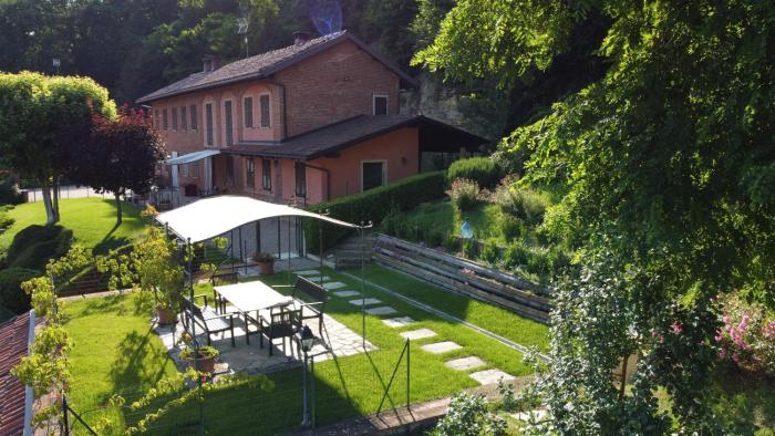 Casa per 6 con AC nel verde del Monferrato, giardino e barbecue