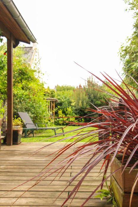 Independent studio in house