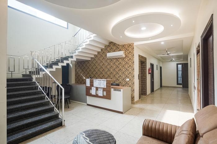 Hotel O Blue Stone Residency