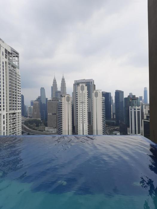 majestic residence klcc rooftop pool