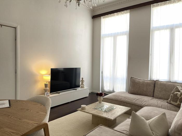 Beautiful condominium with jacuzzi