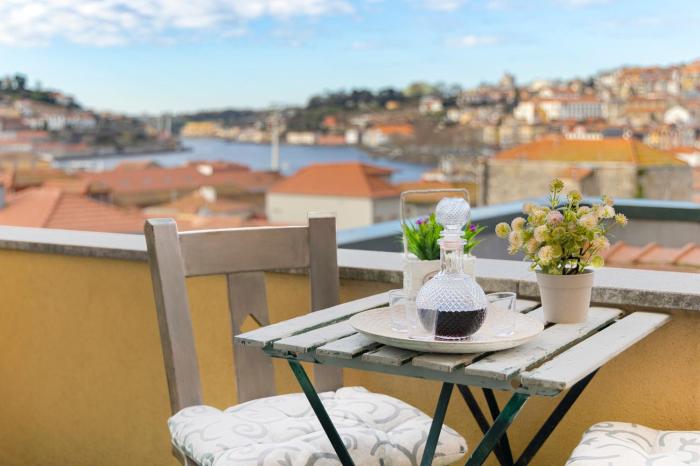 MyRiverPlace N 4 Private Terrace River View Porto apartments
