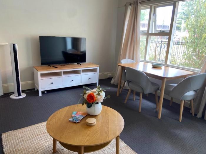 Brilliant Apt by Rottnest Ferry and Fremantle Oval - Hosted by Canstay