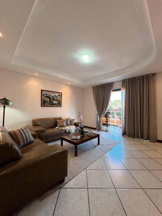 Apartamento amplo, 3 quartos, ar-condicionado, Wi-Fi, garagem