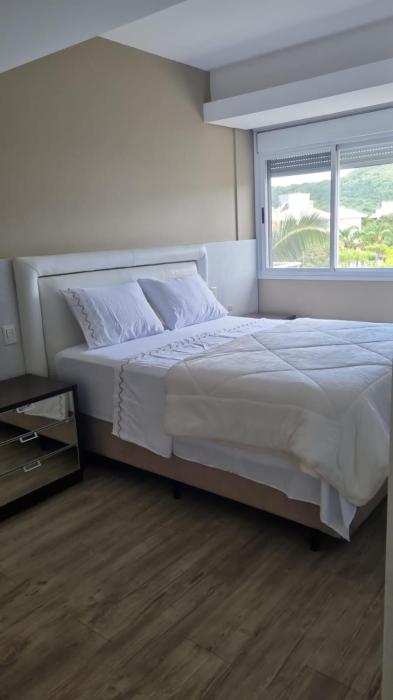 Amplo Apartamento em Jurerê Internacional
