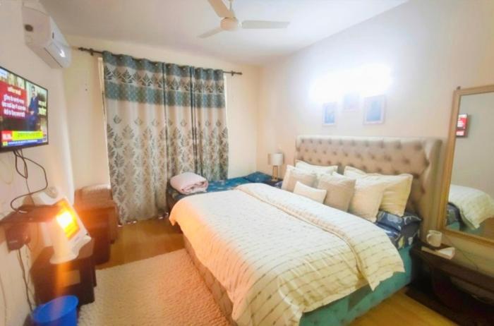 3 BHK Condo For Family On Manali Expressway
