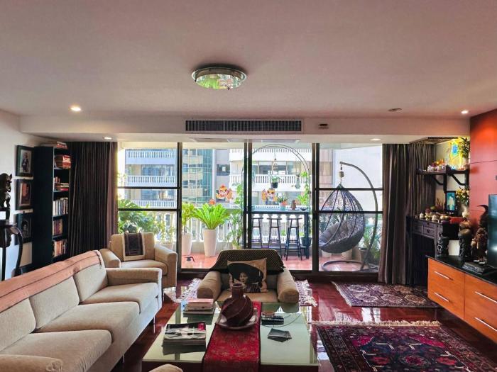 Pigcat Room near Em District BTS Prom Phong