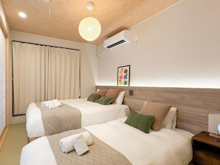 Compass201 1min walk from station 5 guests no elevator Free WiFi