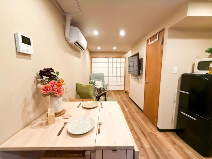 Momotani Entire house for 5 people 4 min walk from Teradacho Station Direct to USJ Osaka Don Quixote 5 min Balcony Washing machine Convenient supermarket 3 min