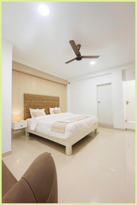 Hotel The hariaksh Dhan Homestay Near Kash Vishwanath Temple - Room Service - Free Wifi Facilities # Fully Air conditioning Luxuary Room - Top Rated Hotel In Varanasi