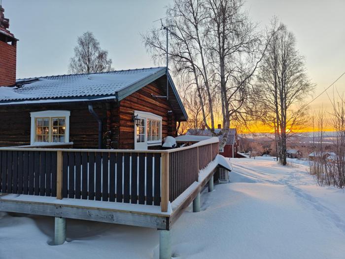 Log house with a view and sauna