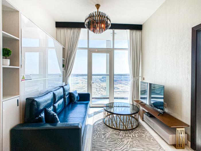 Chic Urban Escape 1BR Sleeps- 4 In Bayz-18