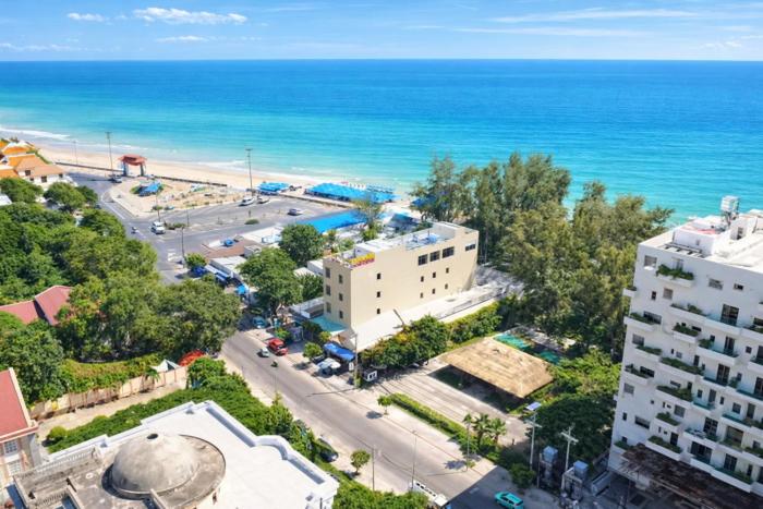 Khách Sạn - Cà Phê Dinh Cô