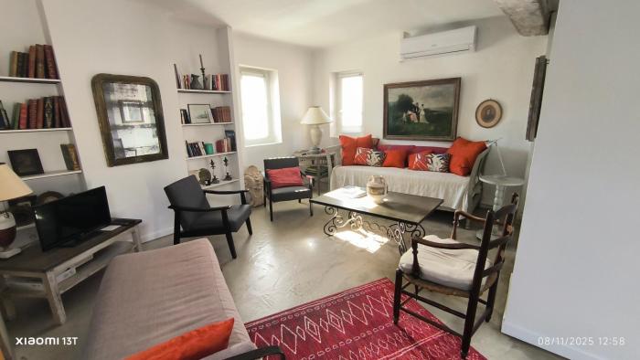 Charme, Halles, 2 lits doubles, balcon