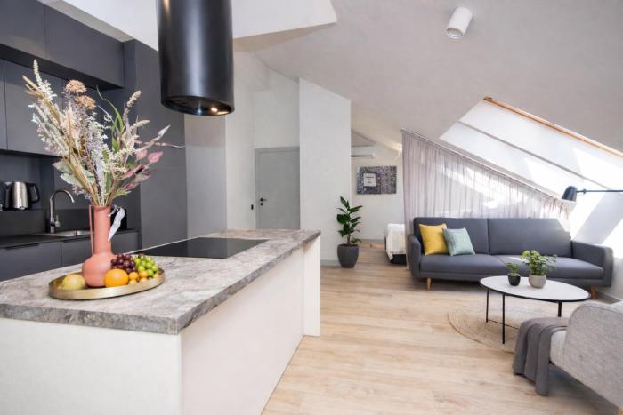 InPoint Sunny Studio next to Wawel Castle - Kossaka 5 Self Check-in