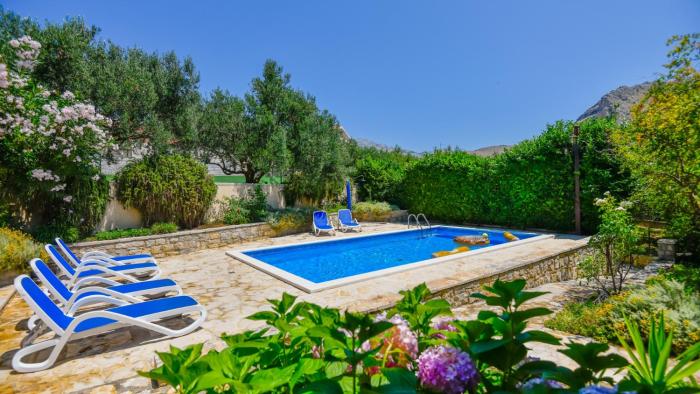 Villa Mint - Split by Villas Guide