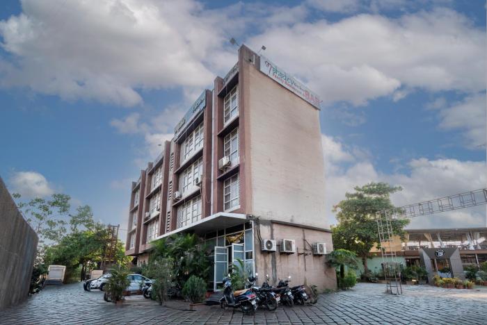 Hotel mahadev residency