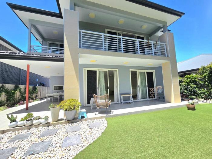 European Resort in Wyong Next to Golf Course