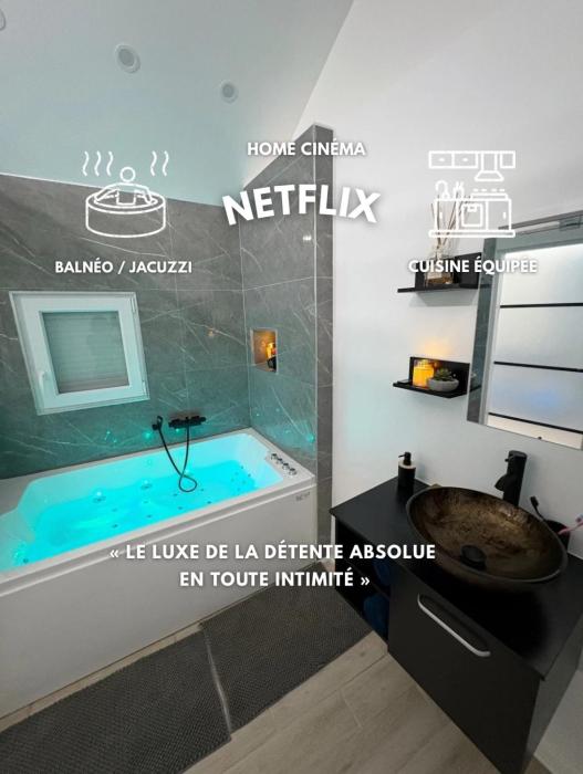 Luxurious accommodation and balneotherapy relaxation area