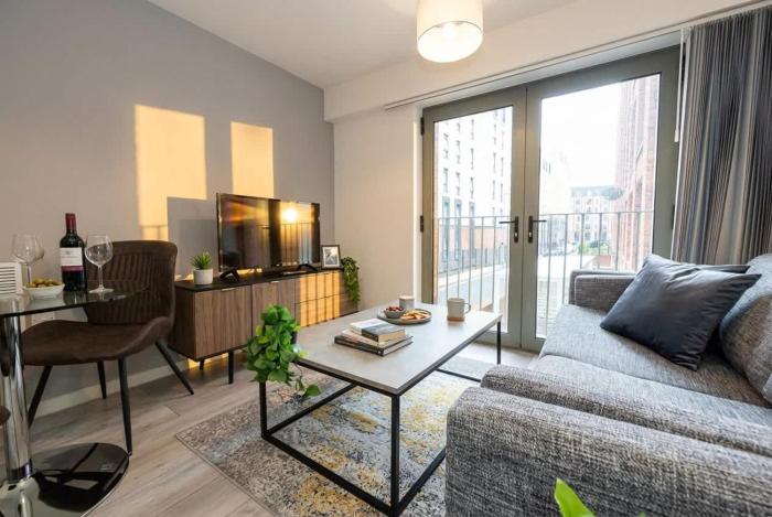 Contemporary 1BED Apartment in Liverpool w Balcony