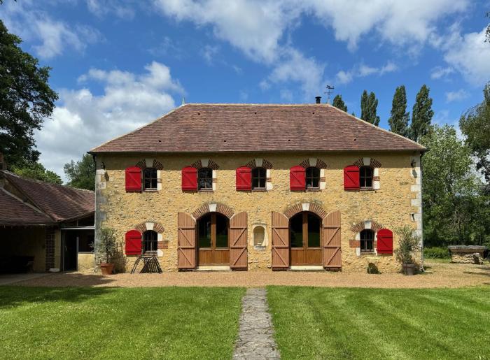 Renovated charming property in Perche countryside