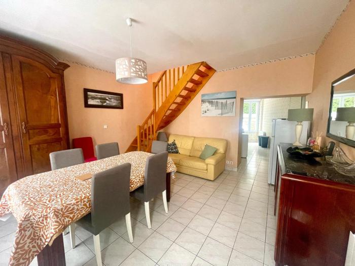 Maison T3 proche plage, commerces et gare, terrasse, équipée, quartier Arago, Les Sables-dOlonne - FR-1-92-701