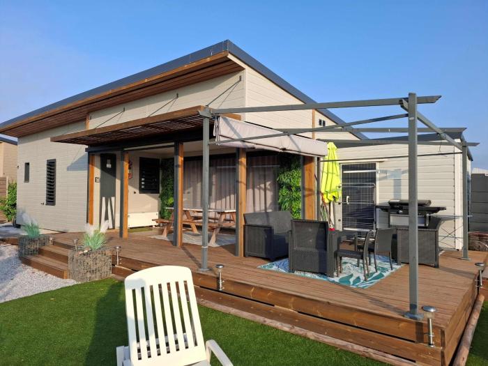 Chalet confortable 3 chambres, domaine sécurisé avec piscine chauffée - FR-1-783-22