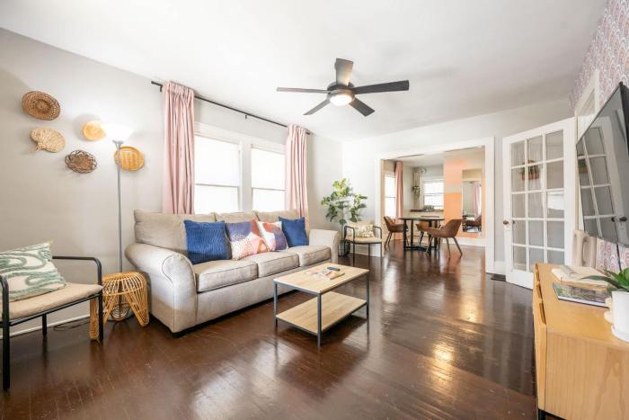 Quaint Indy Getaway in SoBro-Family Friendly