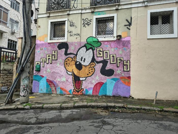 Gloria Lapa - Bohemian Culture and Leisure