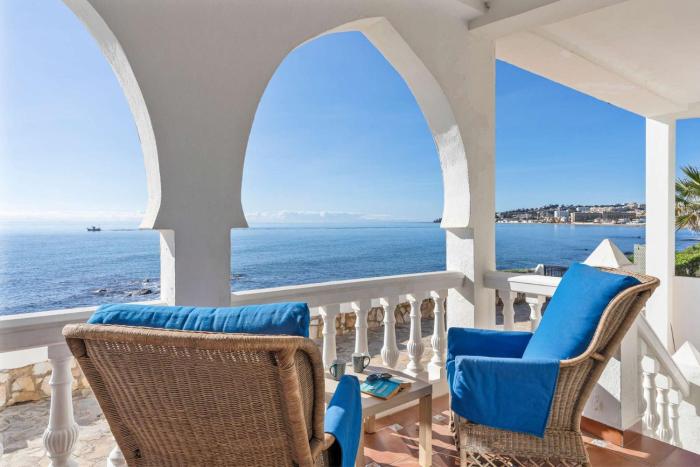 Bright Beachfront Apartment - ref 157 by Costarentals